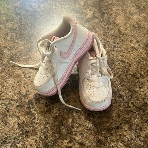 Hardly worn toddler Air Force 1s